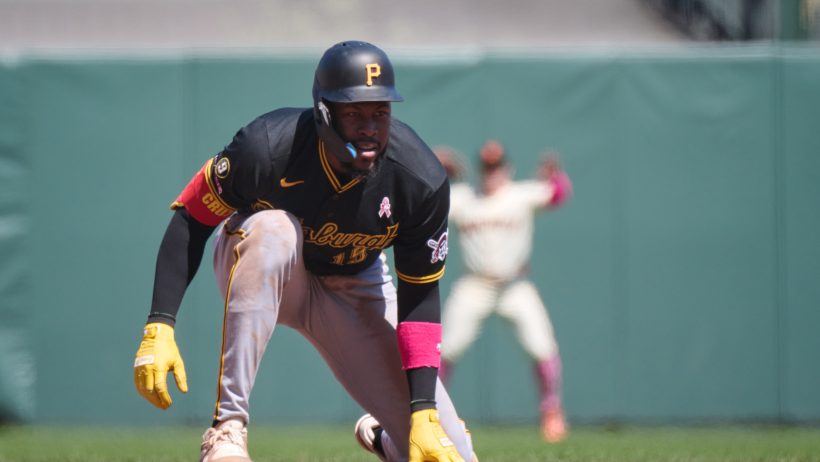 Oneil Cruz on basepaths
