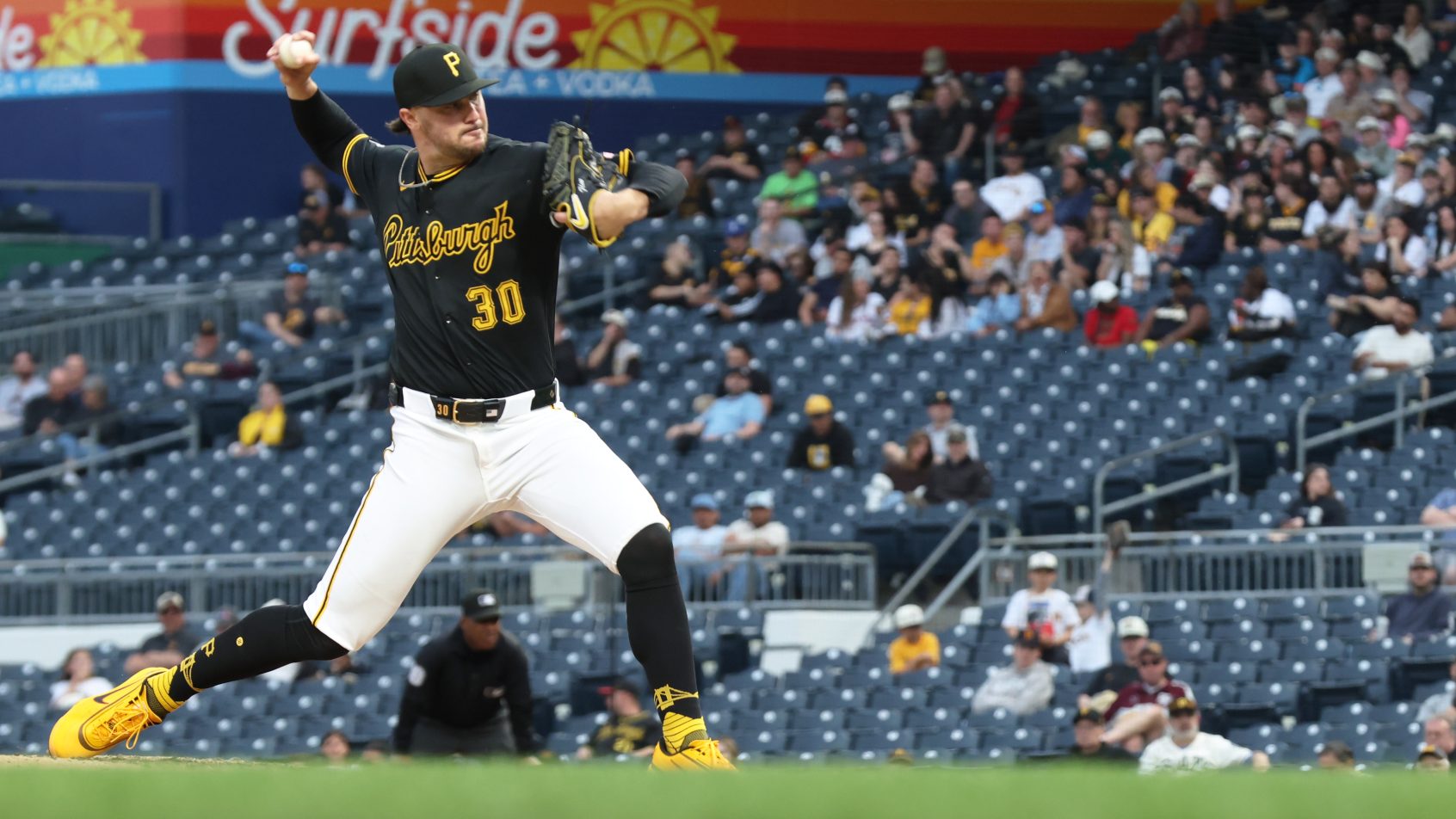 Paul Skenes pitching for the Pittsburgh Pirates.