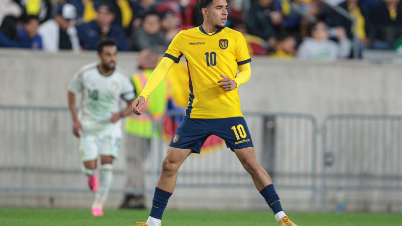Kendry Paez playing for the Ecuador national team