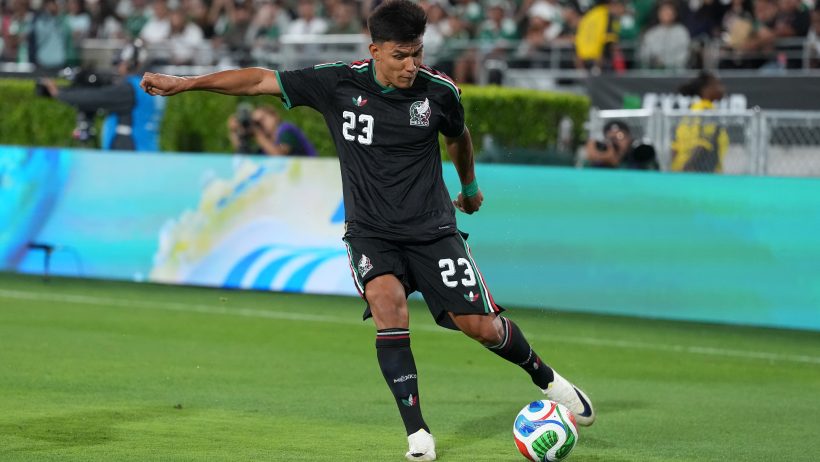 Mexico midfielder Brian Gutiérrez