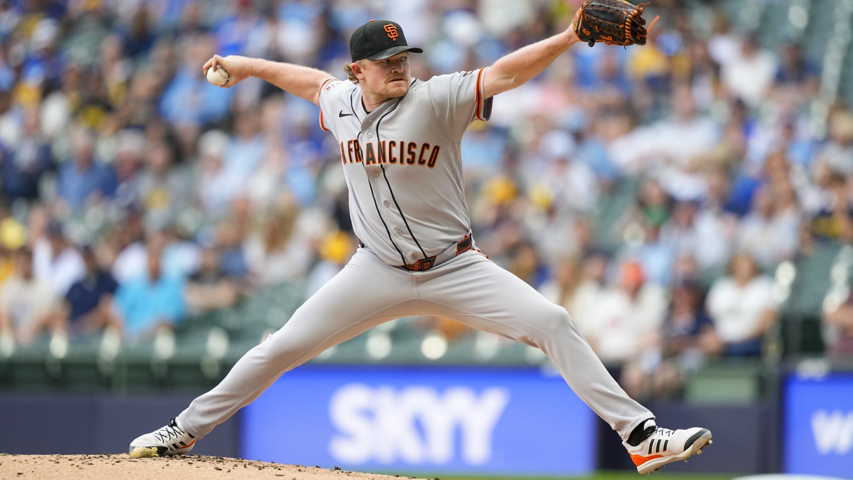 Logan Webb pitching for the San Francisco Giants.
