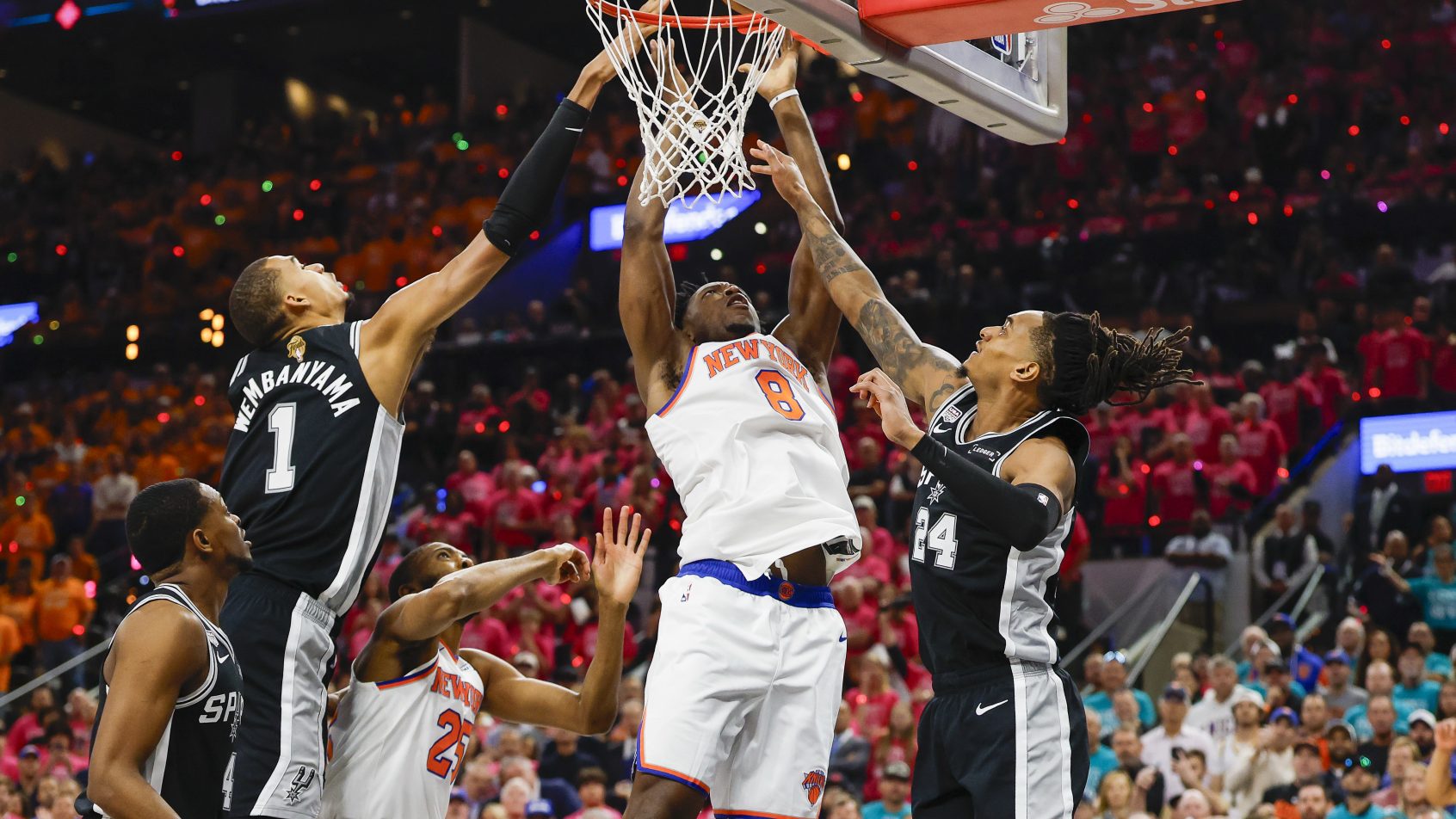 New York Knicks forward Og Anunoby goes for a rebound