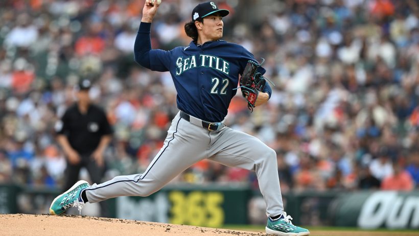 Bryan Woo delivers a pitch against the Tigers.