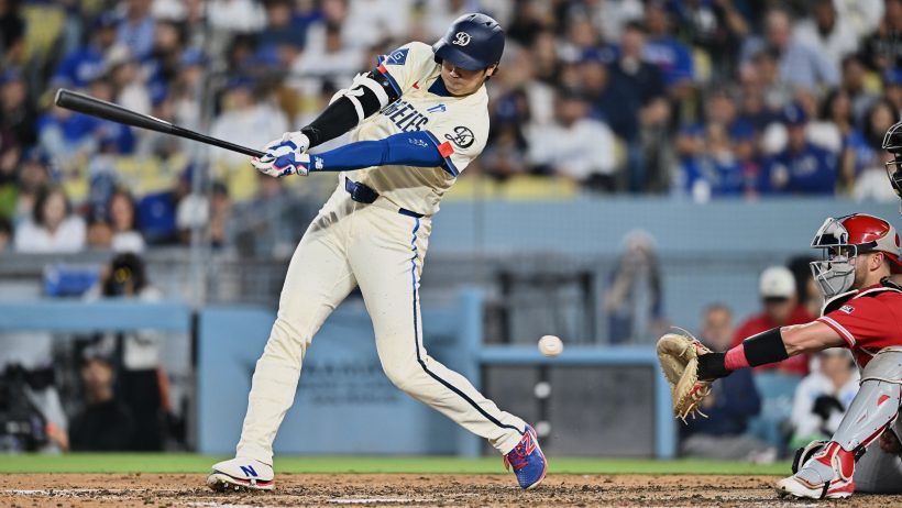 Shohei Ohtani hitting for the Los Angeles Dodgers.