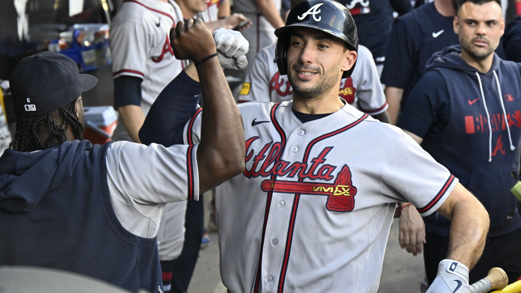 Matt Olson celebrates a home run vs the Mets.