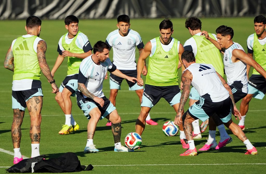 Pronósticos y momios de Argentina vs Argelia para el Mundial 2026