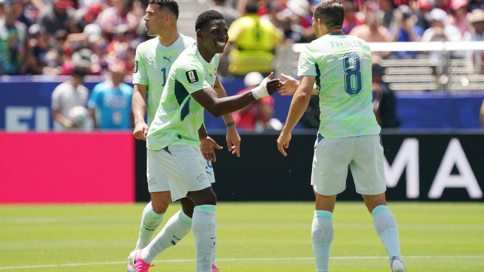 BREEL-EMBOLO-REMO-FREULER-SUICA-CELEBRAM-GOL-COPA-DO-MUNDO