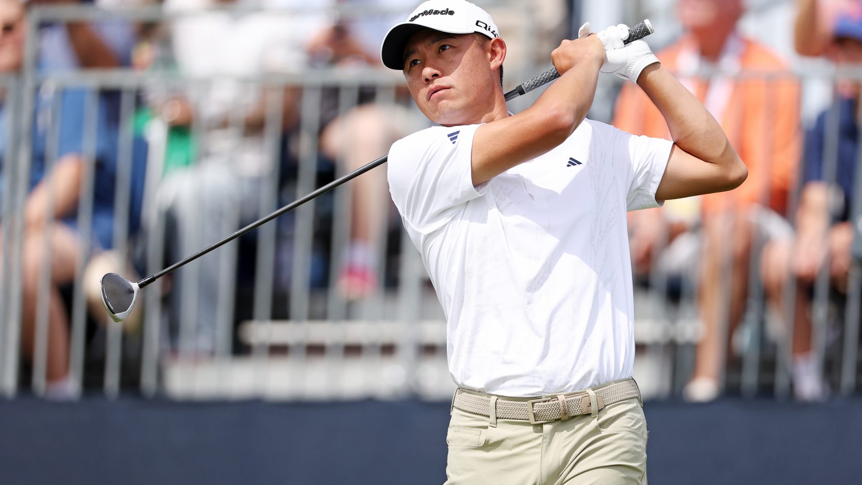 Collin Morikawa tees off on the 10th hole at the US Open at Shinnecock Hills.