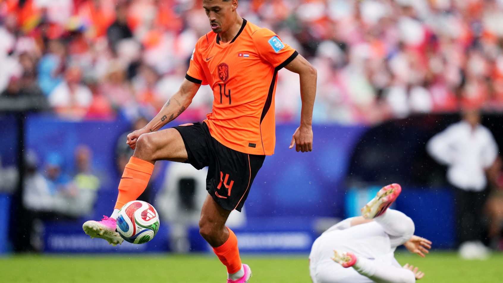TIJJANI-REIJNDERS-MEIA-HOLANDA-COPA-DO-MUNDO