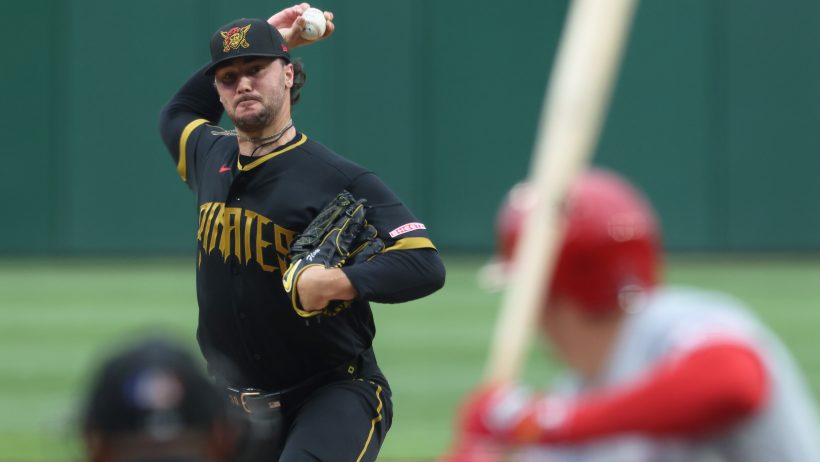 Paul Skenes throws pitch