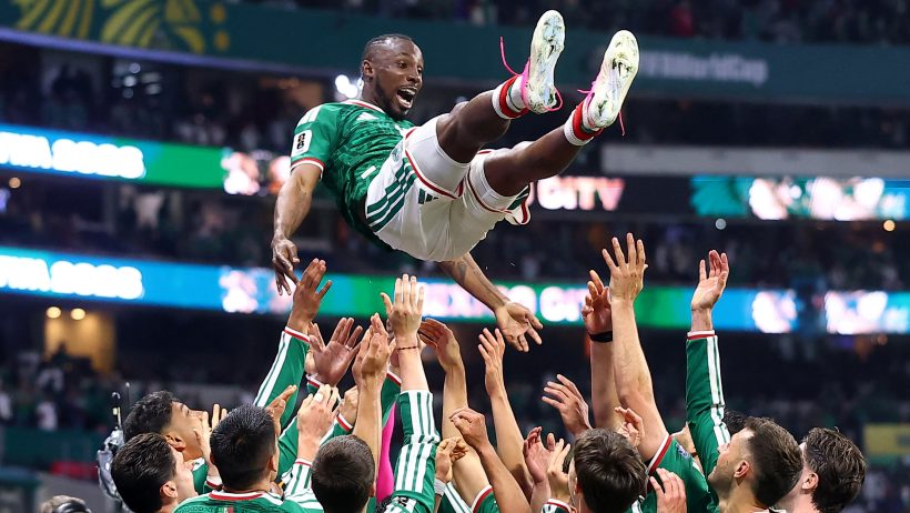 SELECAO-MEXICANA-CELEBRA-CLASSIFICACAO-OITAVAS-COPA-DO-MUNDO