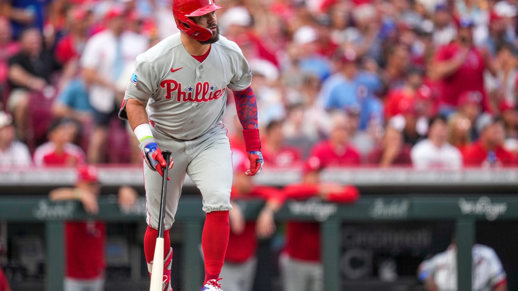 Kyle Schwarber about to start home run trot