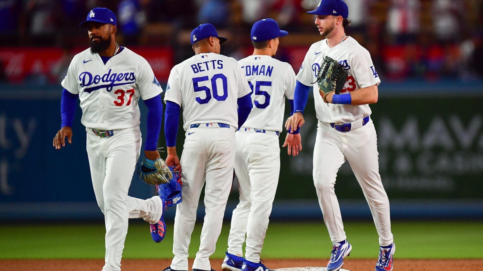 Teoscar Hernandez with the Los Angeles Dodgers in the 2026 MLB season.