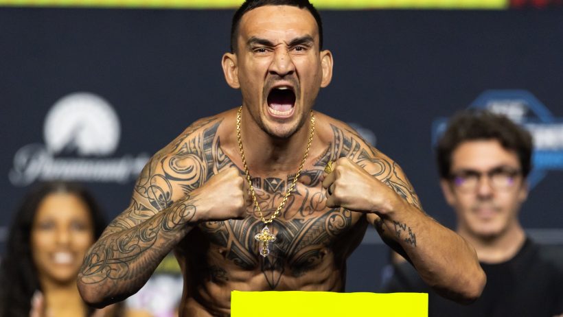Max Holloway weighs in ahead of his fight vs Connor McGregor.