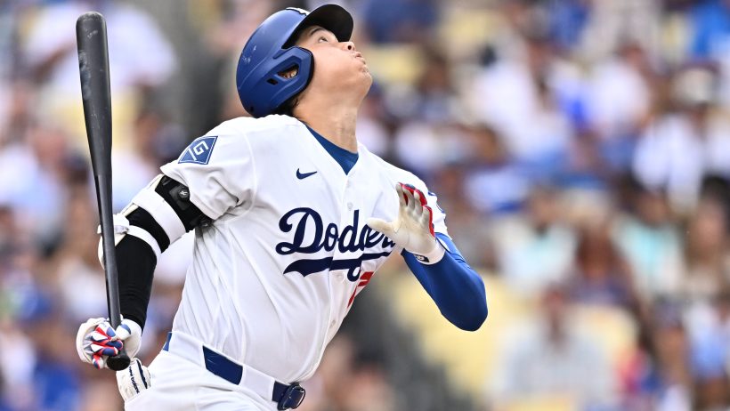 Shohei Ohtani popping up ball