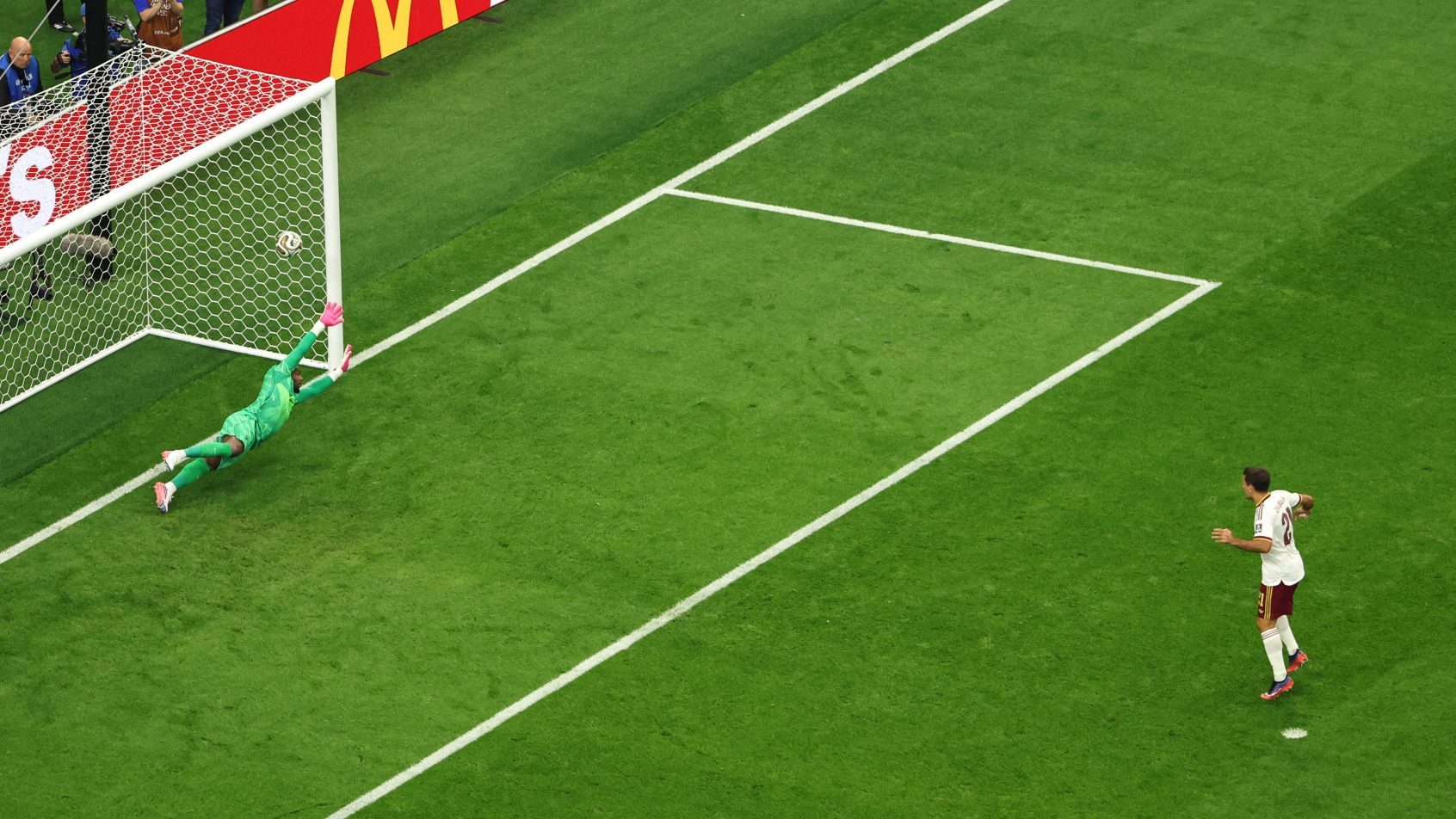 Spain's Mikel Oyarzabal scoring a penalty vs France