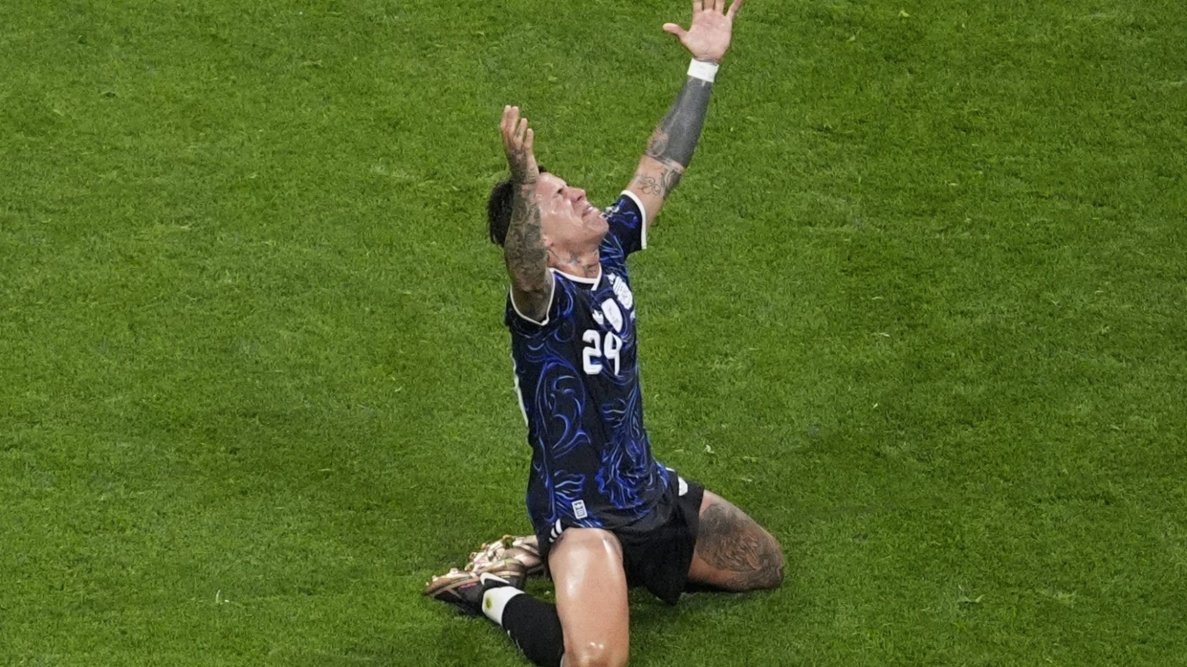 Argentina's Enzo Fernandez celebrating a win over England