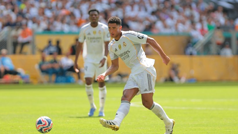 Jude Bellingham playing for Real Madrid.
