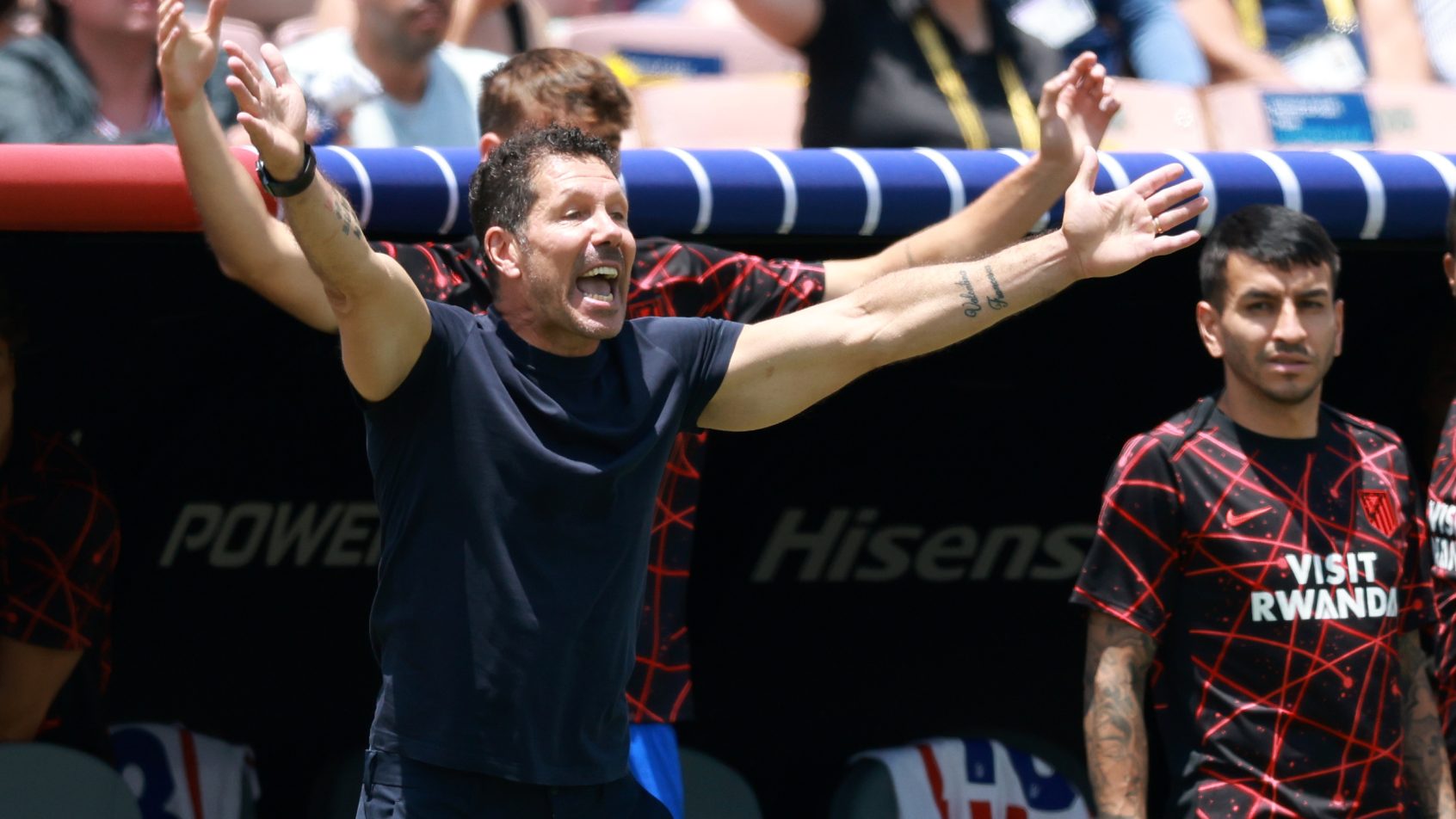 Diego Simeone coaching Atletico Madrid in the 2025 FIFA Club World Cup.