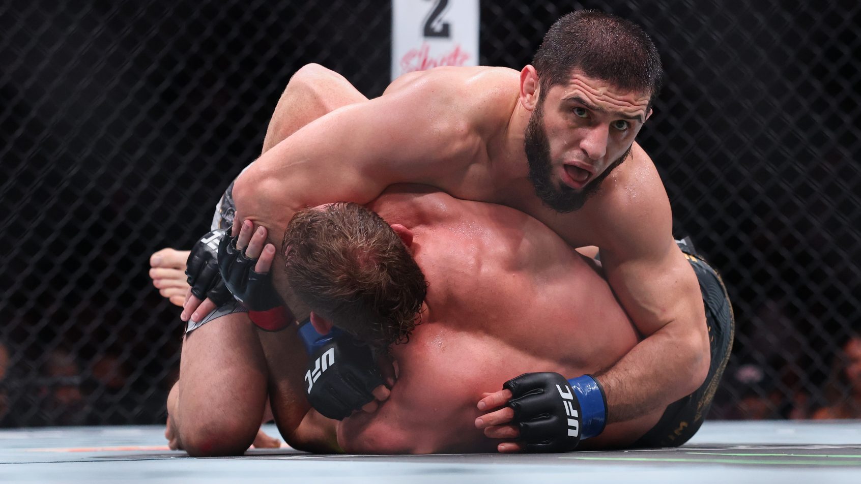 ISLAM-MAKHACHEV-CONTRA-JACK-DELLA0MADDALENA-UFC-322