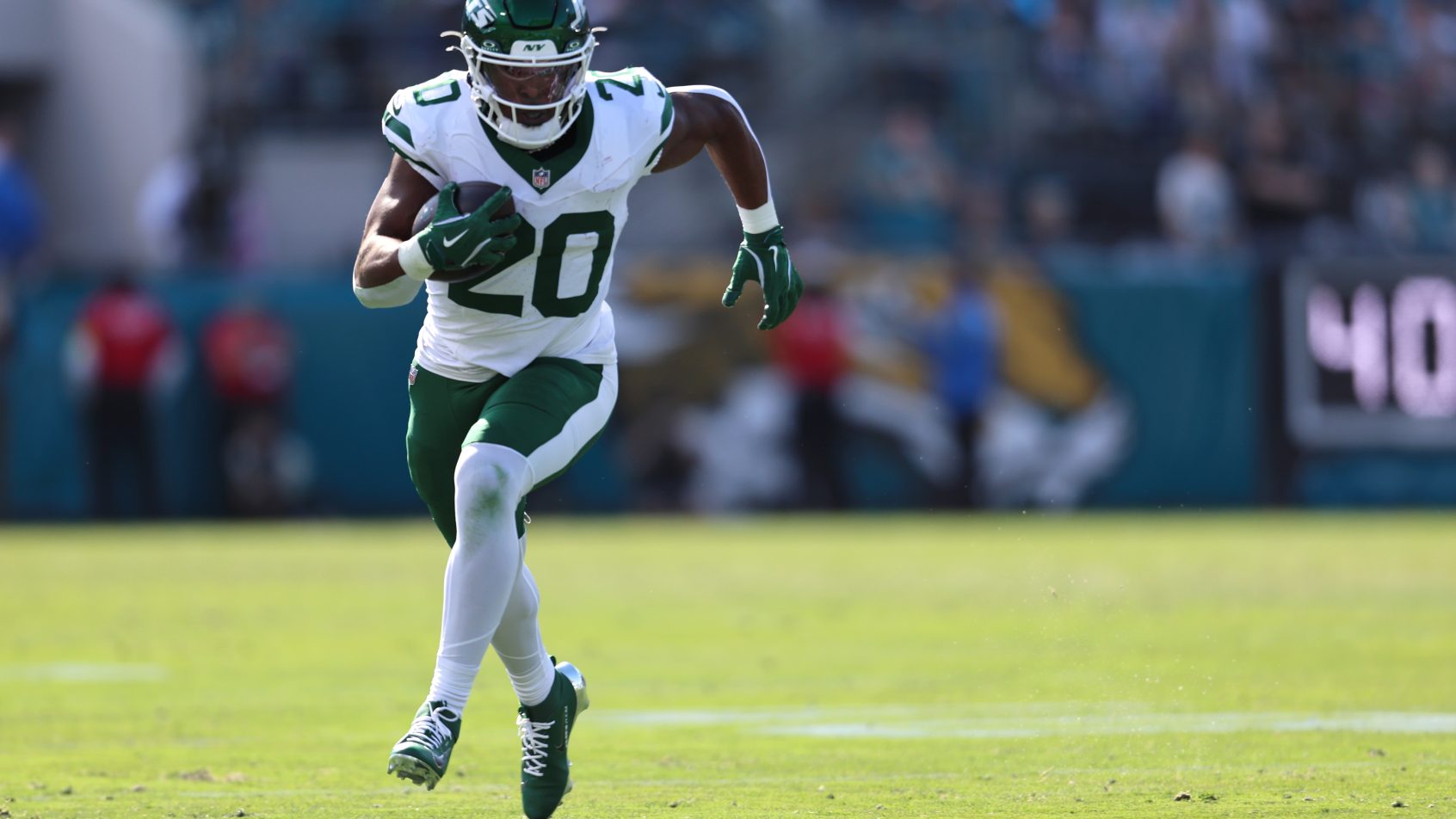 Breece Hall playing for the New York Jets in the 2025 NFL regular season.