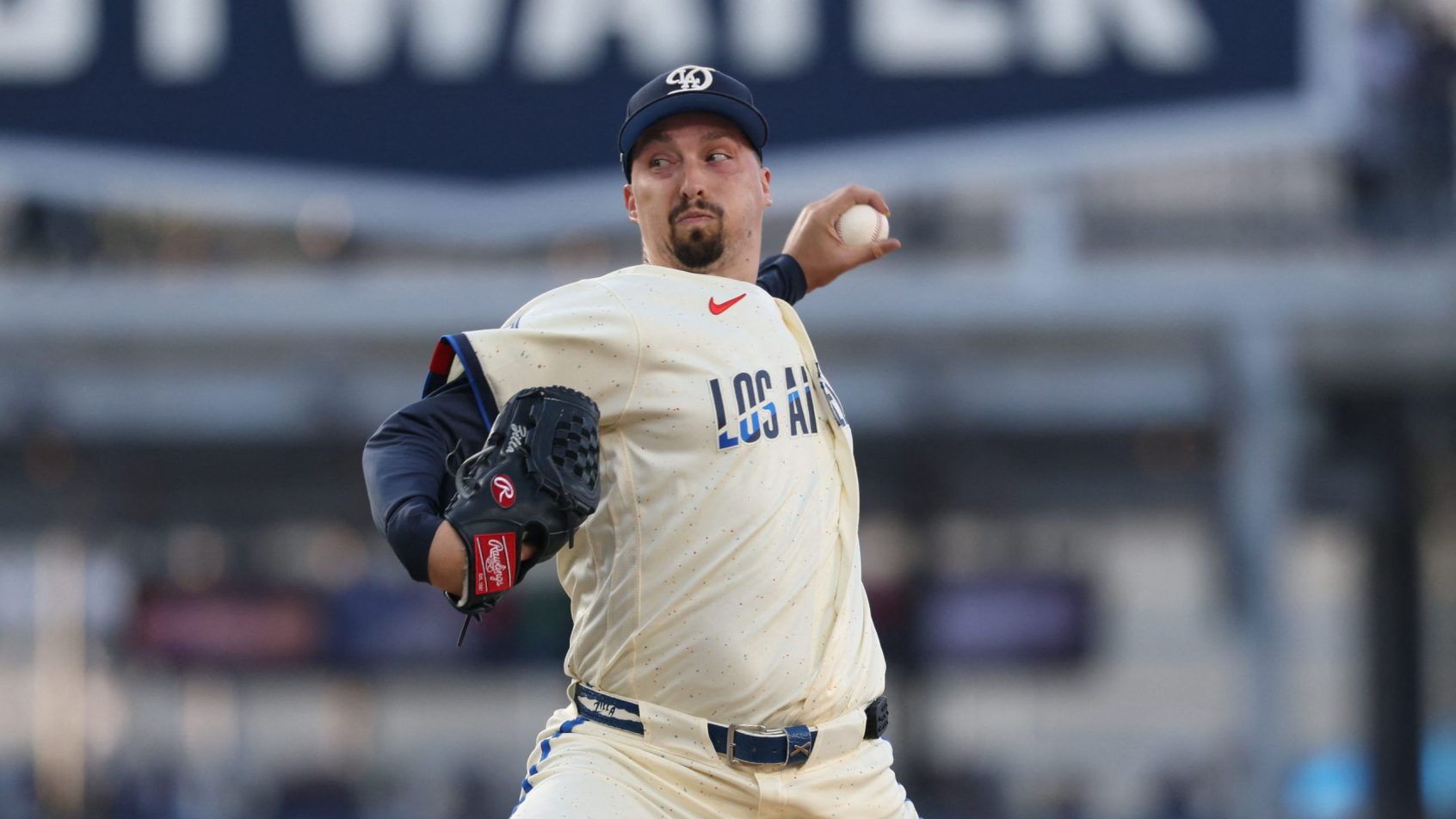 Blake Snell delivers a pitch versus the Braves.