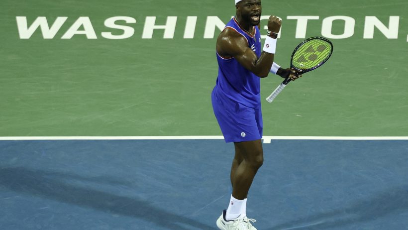 Frances Tiafoe fist-pumping