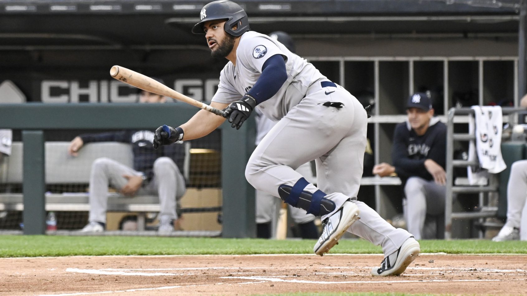Jasson Dominguez smacks a hit versus the White Sox.
