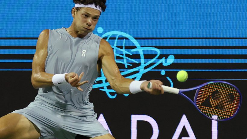 Ben Shelton forehand