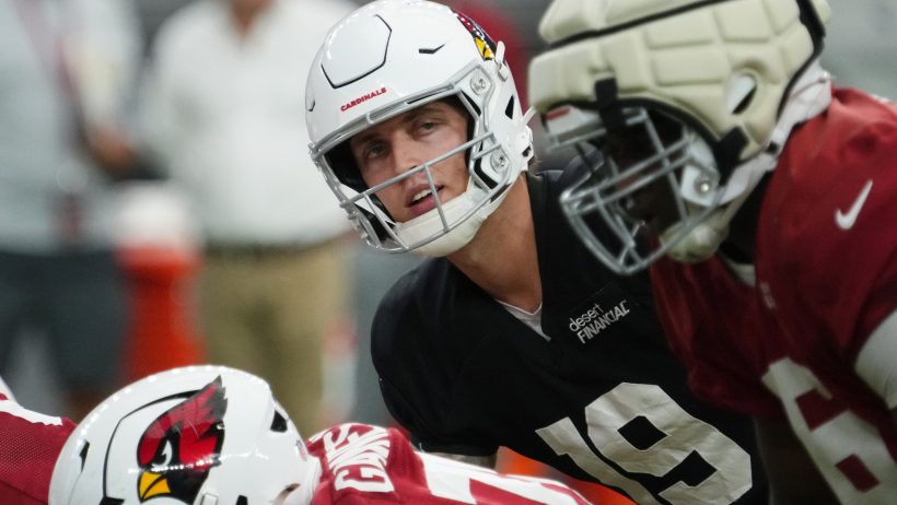 Arizona Cardinals quarterback Carson Beck under center
