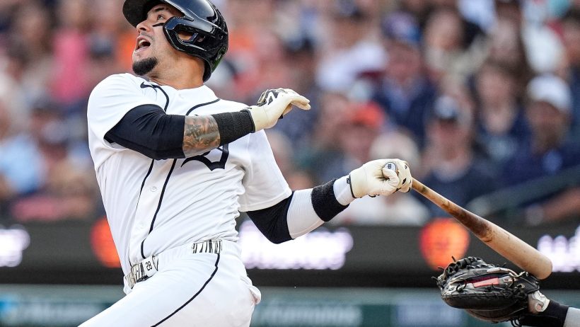 Javier Baez smacks a hit versus the Guardians.