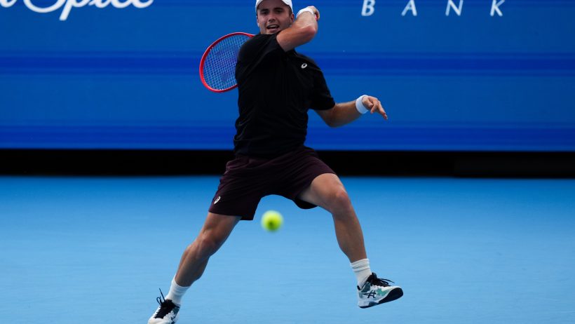 Arthur Fery forehand return