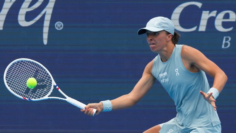 Iga Swiatek in action at the WTA Cincinnati Open.