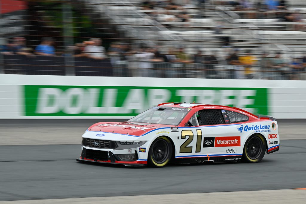 NASCAR DFS Picks – Dollar Tree 301 Projections, Lineup & Strategy