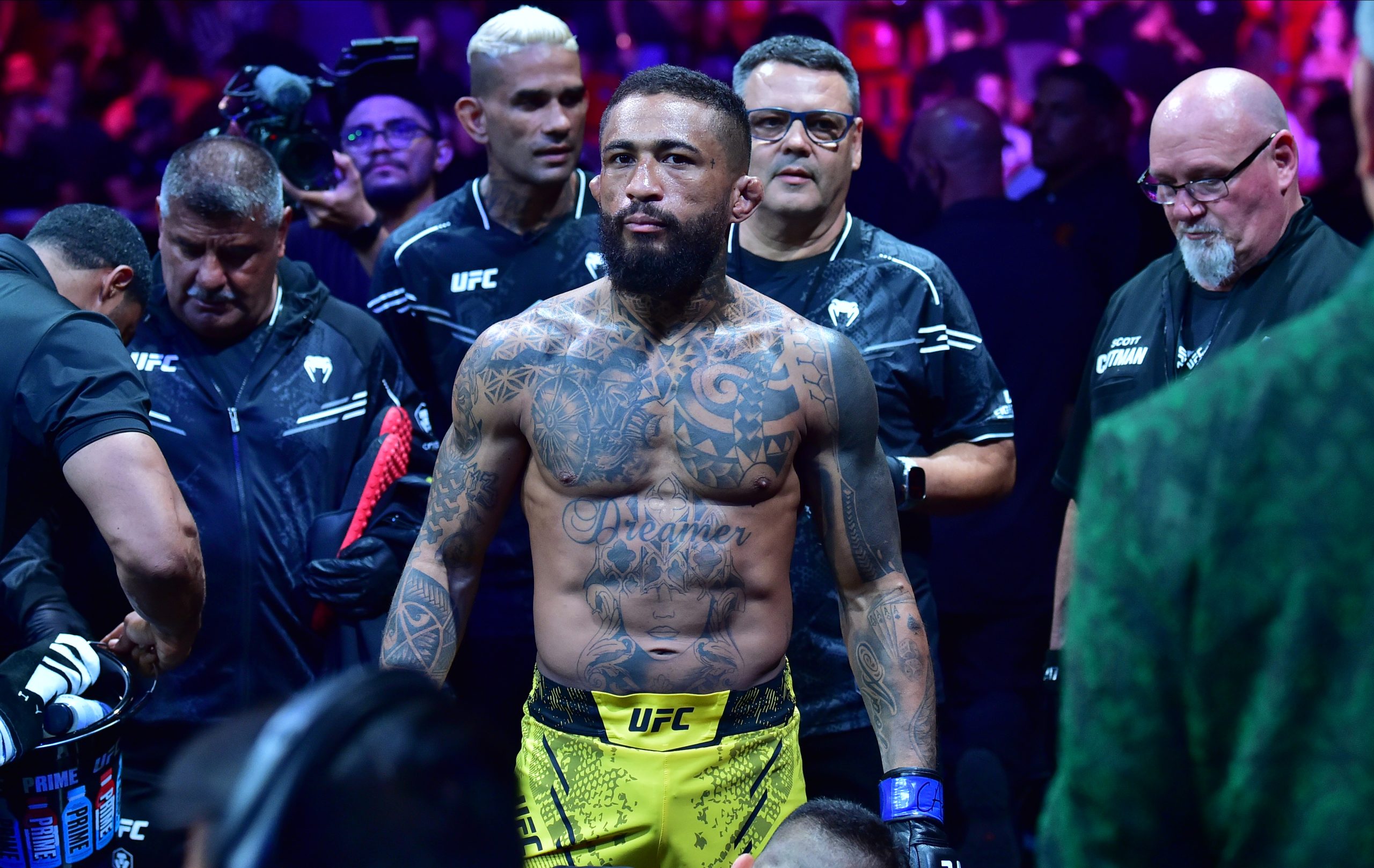 Chikadze vs Brito Prediction, Odds & How to Watch UFC 331 Opener