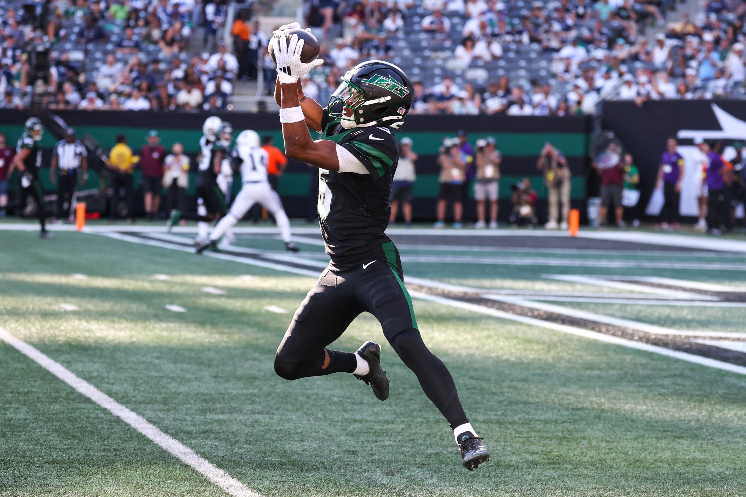 The Best Player Props to Target in Jets/Titans - Get a +104 Prop Pick