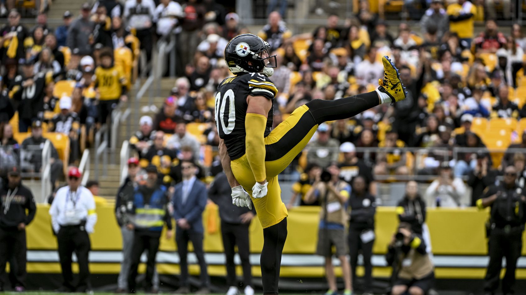 TJ Watt celebrates in a game vs the Cleveland Browns.