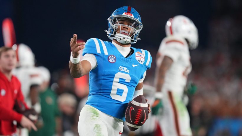 Trinidad Chambliss celebrates a run vs Miami.
