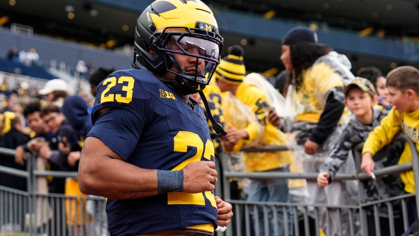 Jordan Marshall jogging onto field