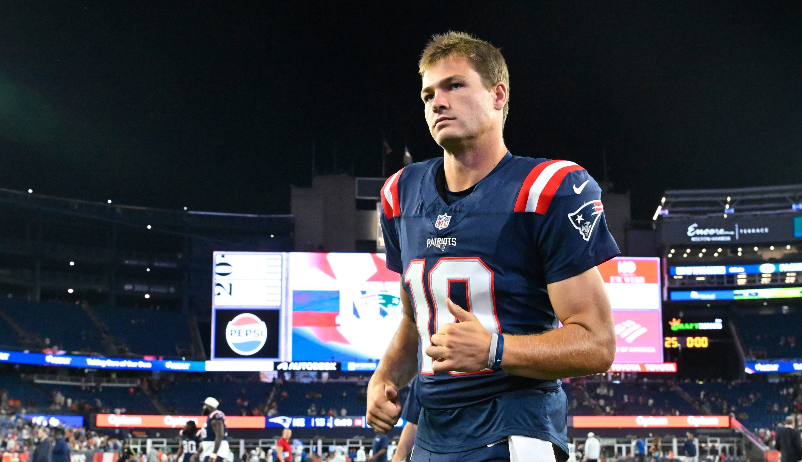 Patriots vs Seahawks Predictions, Picks & Odds
