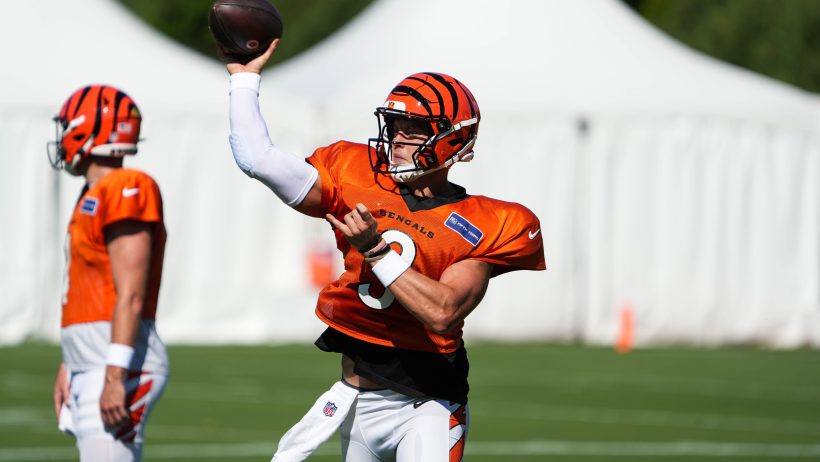 Joe Burrow throwing a pass at practice