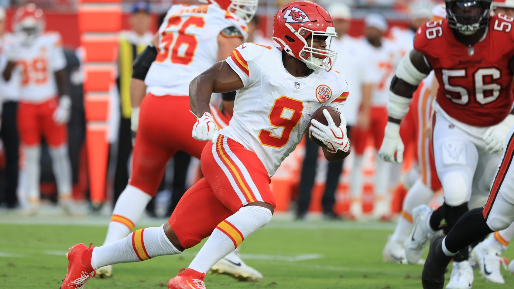 KENNETH-WALKER-III-RUNNING-BACK-KANSAS-CITY-CHIEFS0NFL