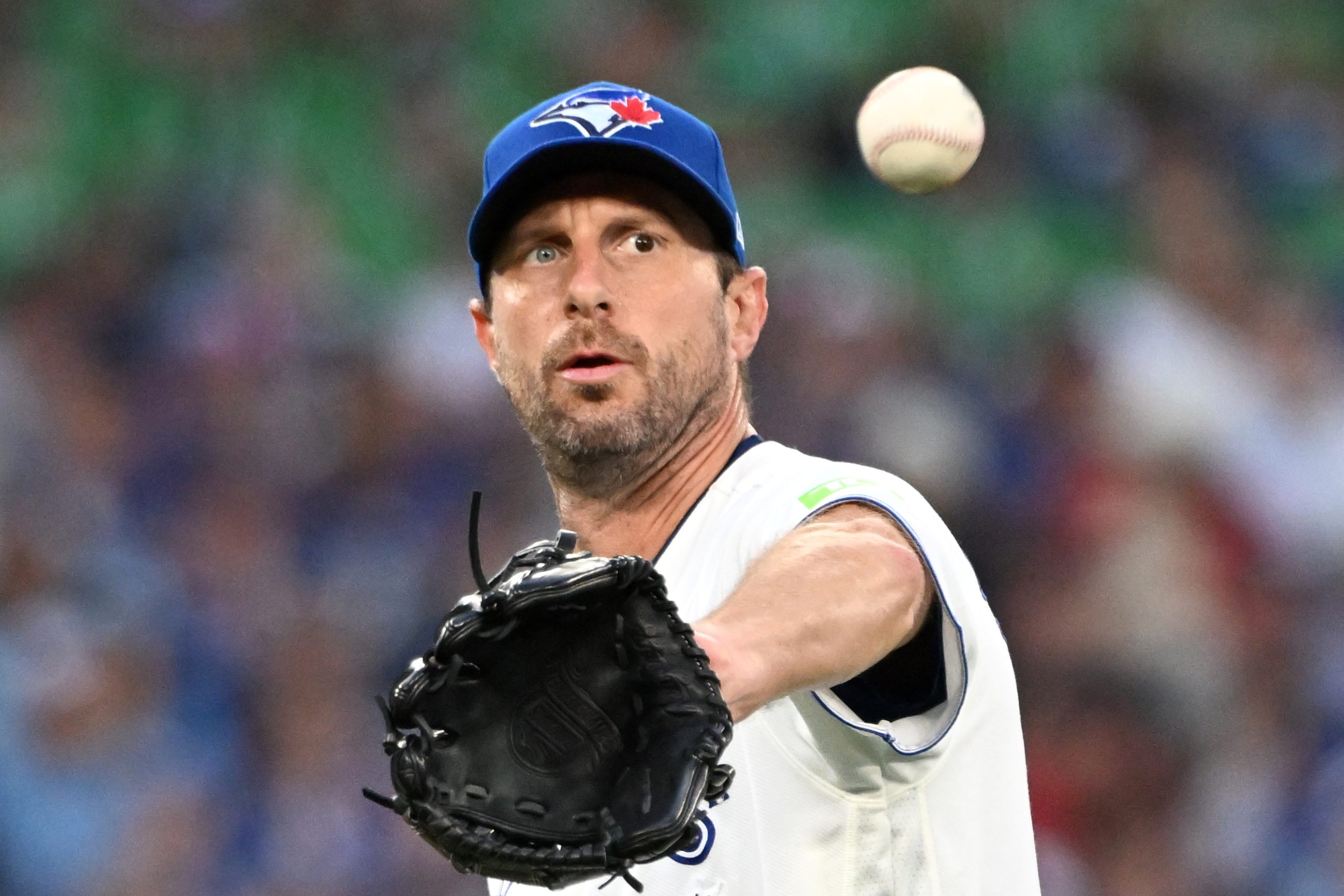 Orioles vs Blue Jays Picks, Props & Best Odds