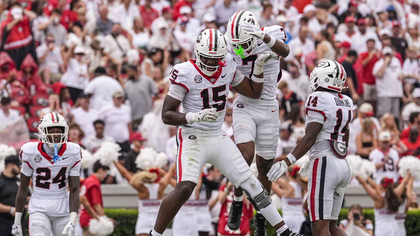 Georgia celebrates a turnover vs Western Kentucky.