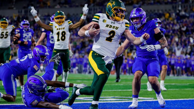 Nathan Hayes runs in for TD