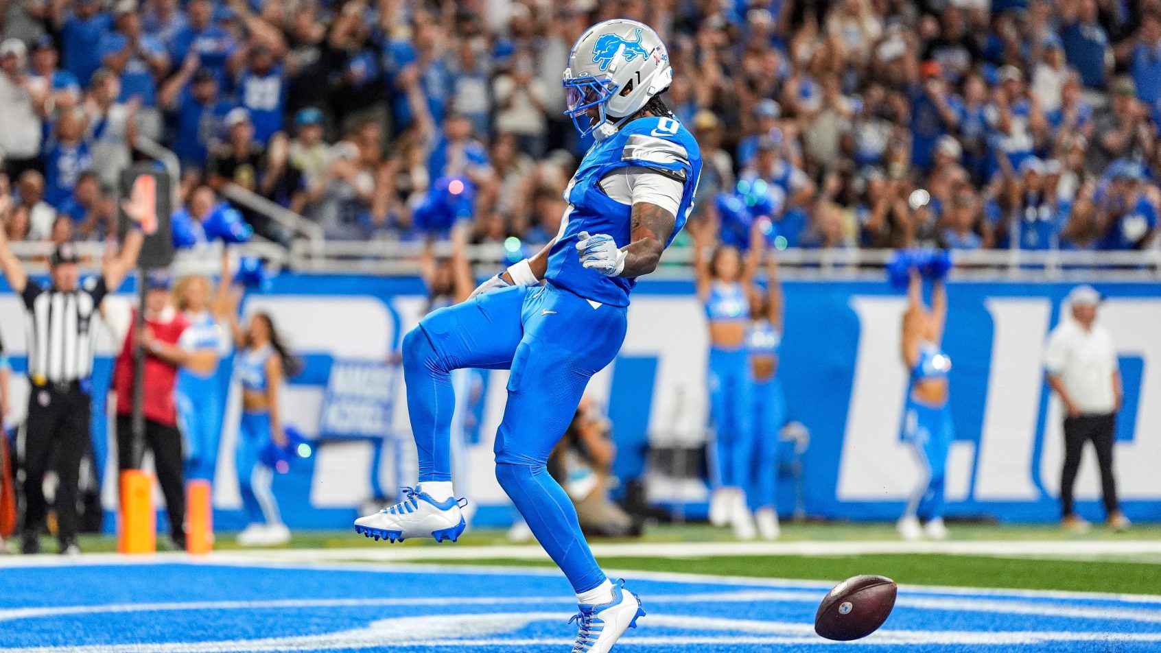 Jahmyr Gibbs celebrating a TD with the Lions in the 2026 NFL season.