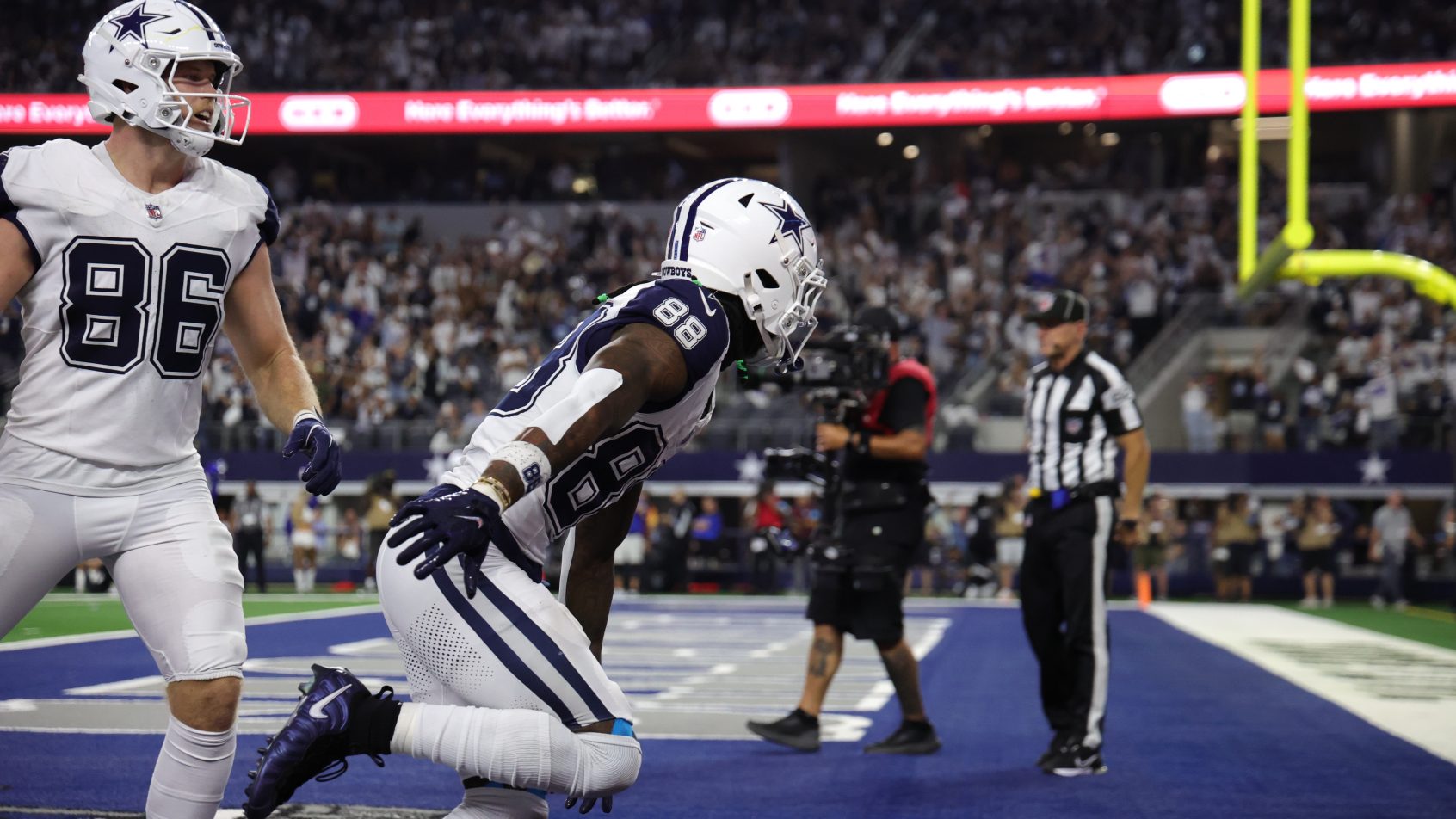 CeeDee Lamb celebrating a TD
