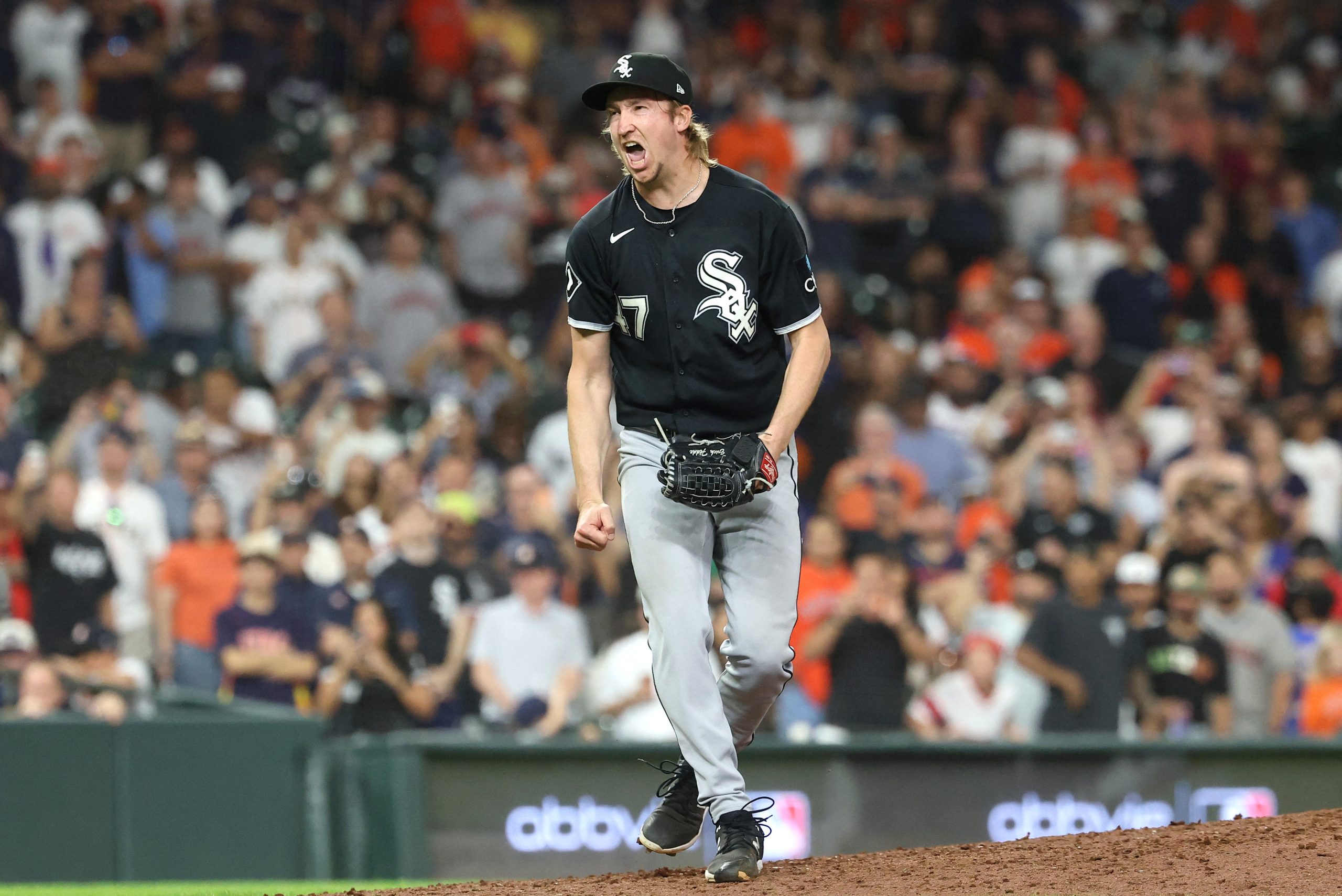 White Sox vs Guardians ALDS Odds, Schedule & Pick to Advance