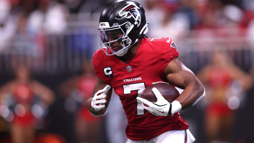 Best NFL betting apps for Falcons vs Packers. Bijan Robinson