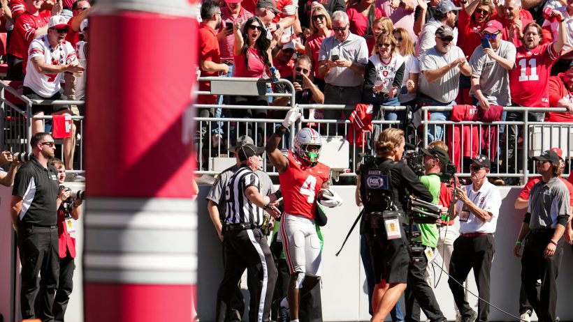 Ohio State receiver Jeremiah Smith celebrates a touchdown against Illinois on September 26, 2026